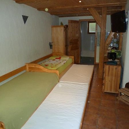 Gaestezimmer Am Maerchenbrunnen Dresda Esterno foto