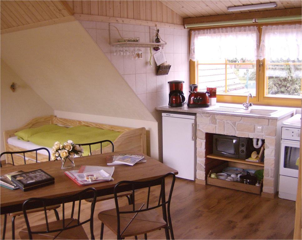 Gaestezimmer Am Maerchenbrunnen Dresda Camera foto