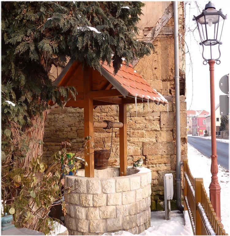 Gaestezimmer Am Maerchenbrunnen Dresda Esterno foto