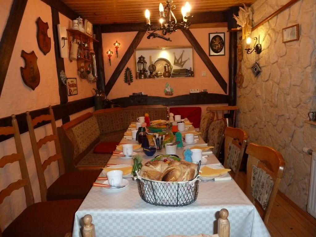 Gaestezimmer Am Maerchenbrunnen Dresda Esterno foto